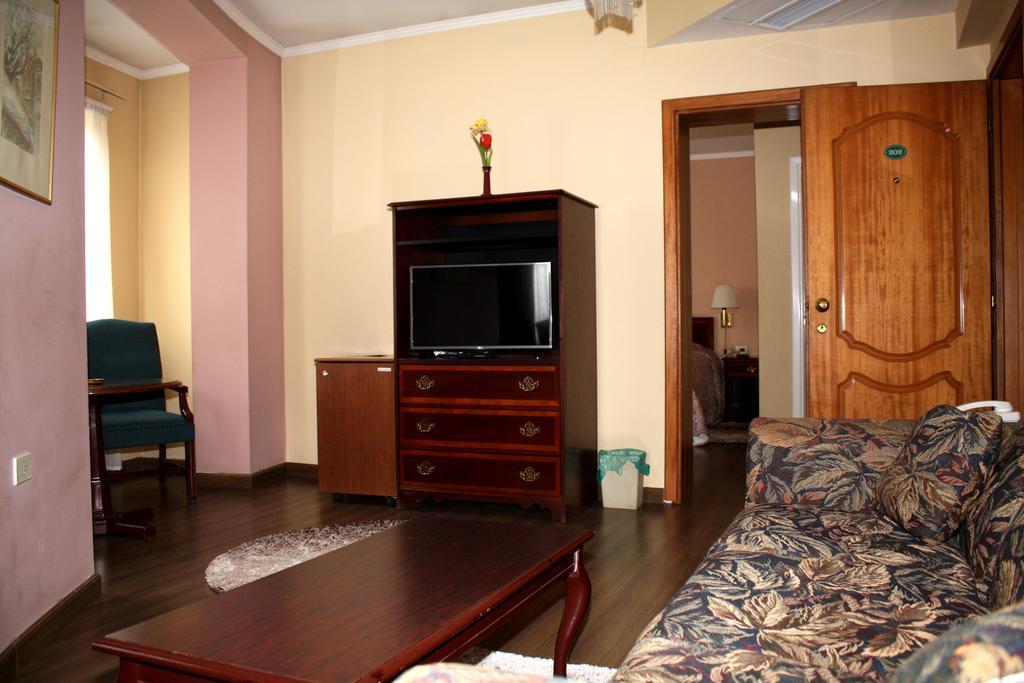 Hotel Regency Korce Eksteriør bilde
