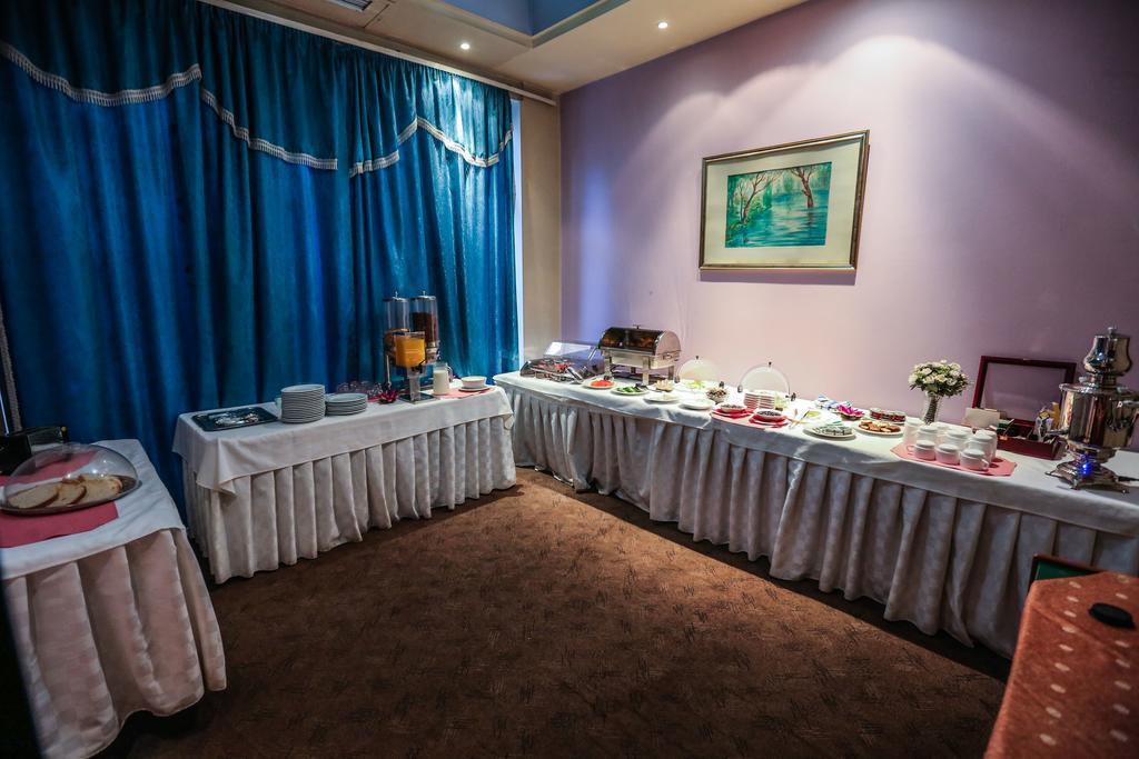 Hotel Regency Korce Eksteriør bilde