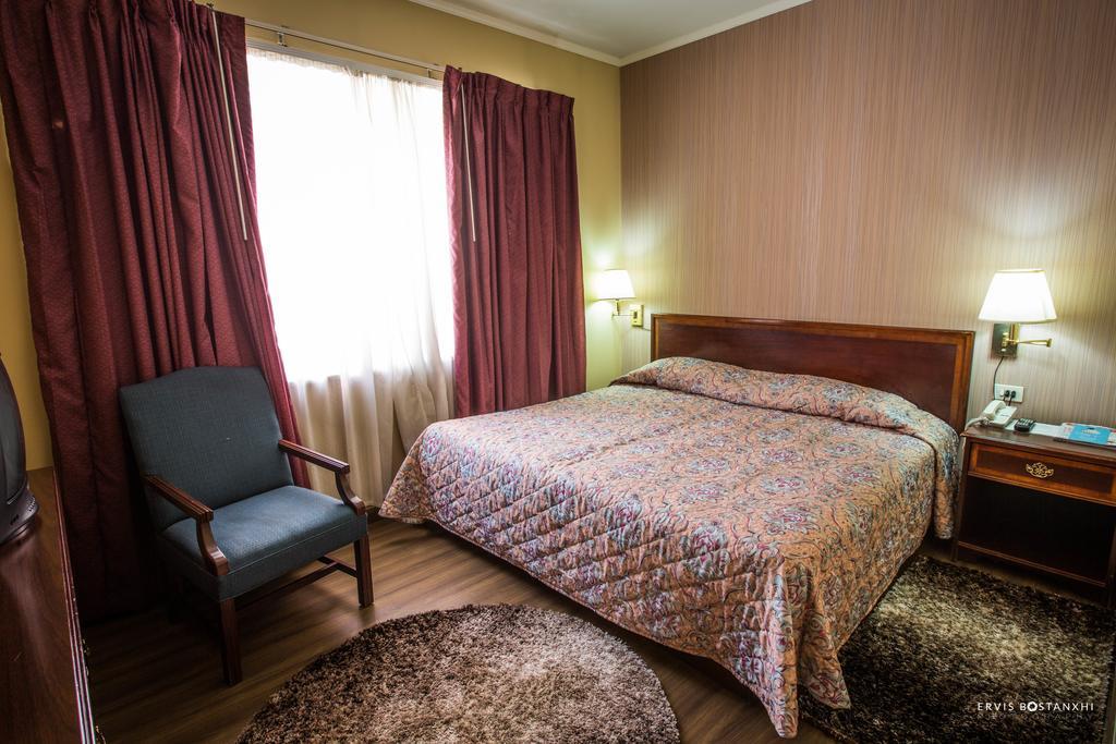 Hotel Regency Korce Eksteriør bilde